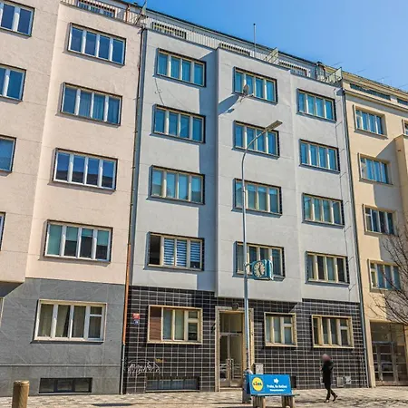 Business Studio Andel, 10 Min To Centre, Netflix, Paid Parking Prague Exterior photo