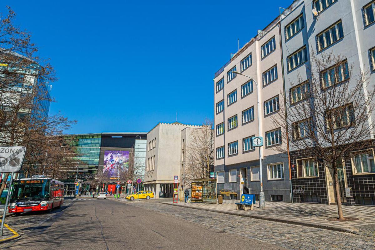 Apartment Business Andel, 10 Min To Centre, Netflix, Paid Parking Prague